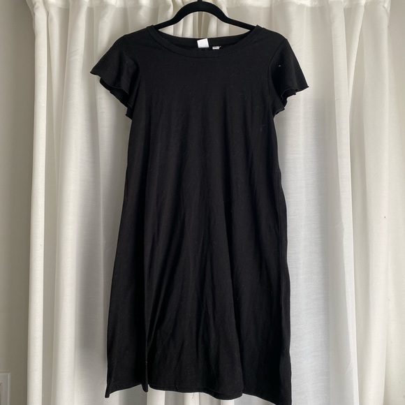 Swing dress with flutter sleeves - Picture 2 of 2